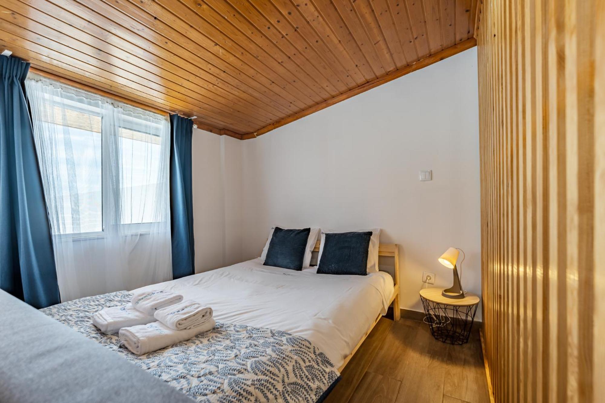 Appartement Wake Up With The Sea Breeze- House With Pool Ap1 à Lavra Extérieur photo